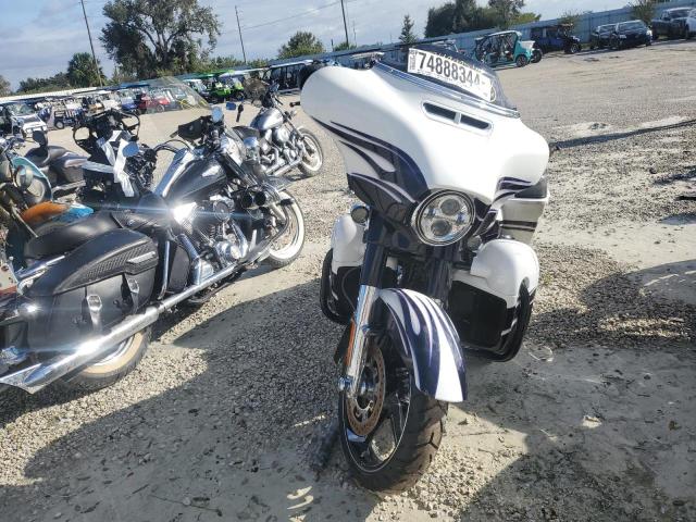 2016 HARLEY-DAVIDSON FLHXSE CVO 1HD1PXN15GB962740