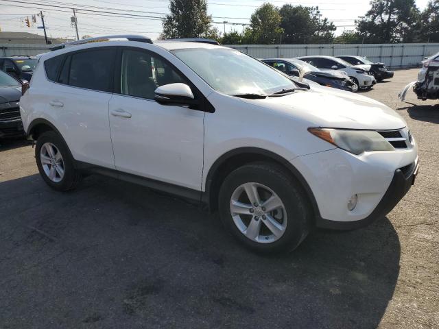 VIN JTMRFREV0DD001775 2013 Toyota RAV4, Xle no.4