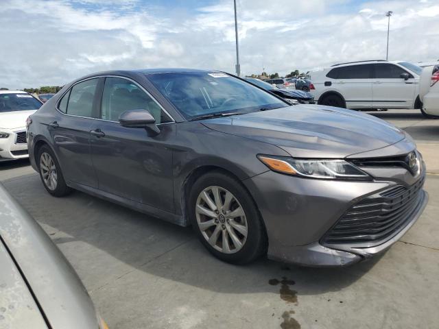 VIN 4T1B11HK6JU093484 2018 Toyota Camry, L no.4