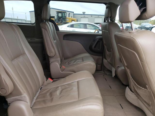 2016 CHRYSLER TOWN & COU - 2C4RC1BG9GR147528