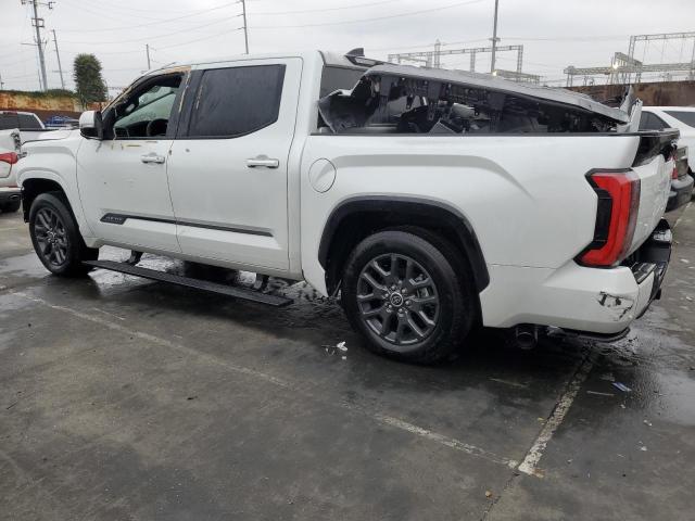 VIN 5TFNC5AB7NX001526 2022 TOYOTA TUNDRA no.2