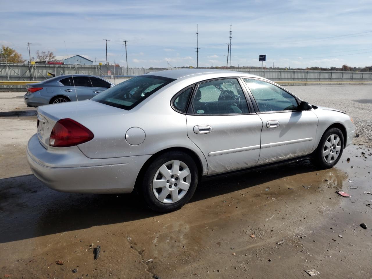 Lot #2940746434 2003 FORD TAURUS LX