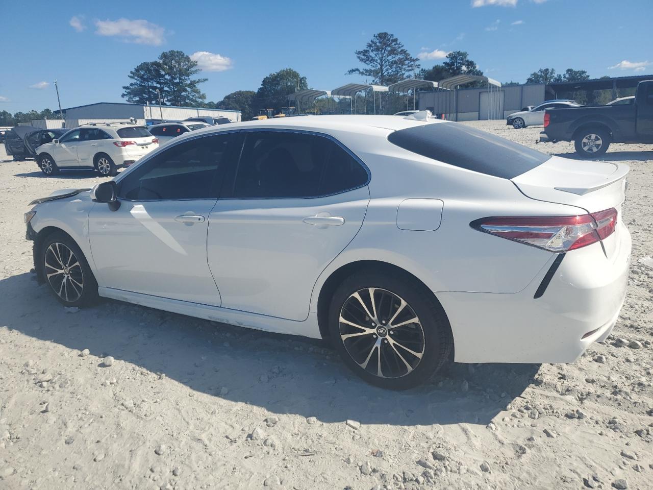 Lot #2955101796 2020 TOYOTA CAMRY SE