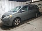 TOYOTA SIENNA LE photo