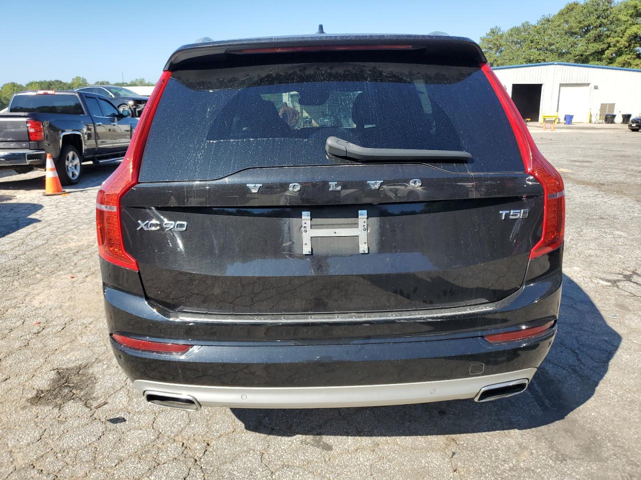 Lot #2921275906 2020 VOLVO XC90 T5 MO