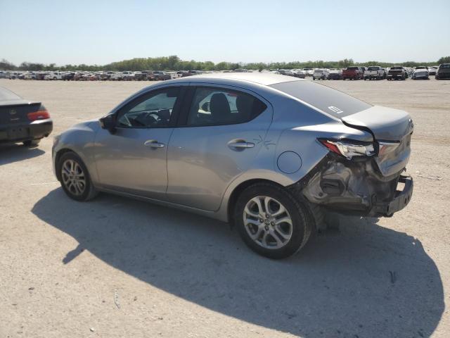 VIN 3MYDLBZV6GY134631 2016 Toyota Scion no.2