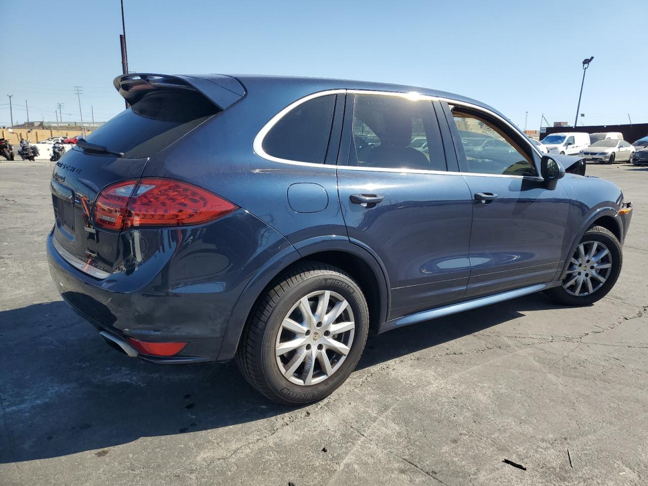 Lot #3029474686 2012 PORSCHE CAYENNE S