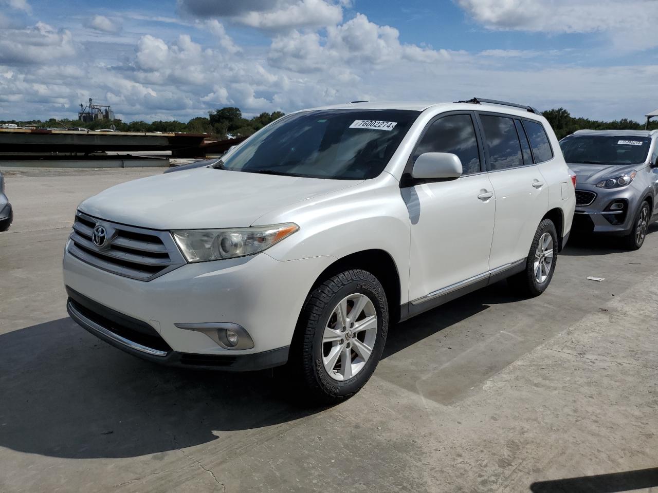 Lot #2909890469 2013 TOYOTA HIGHLANDER