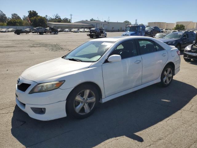 TOYOTA CAMRY BASE 2011 white  gas 4T1BF3EK2BU682325 photo #1