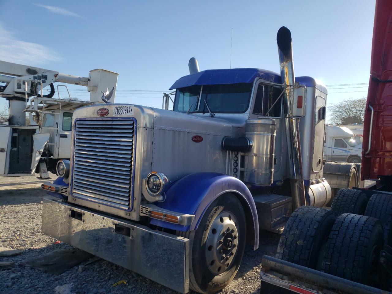 Lot #3021046246 1987 PETERBILT 359