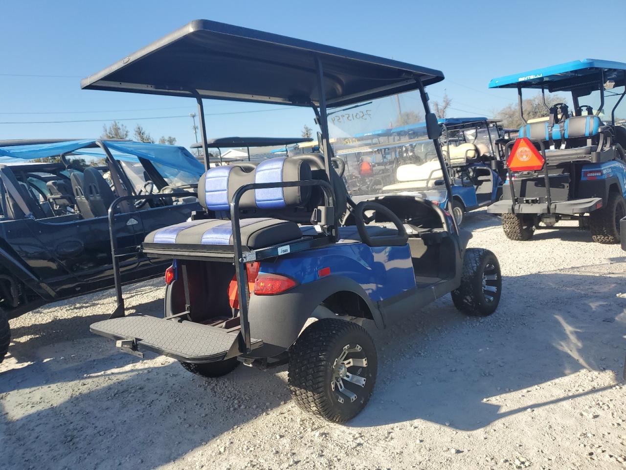 Lot #3026302455 2012 CLUB GOLF CART