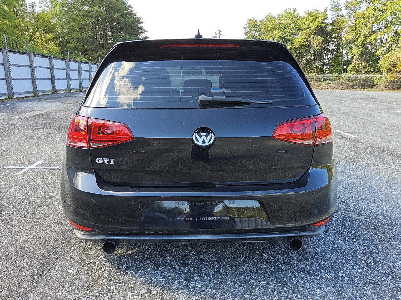 Lot #3034422717 2015 VOLKSWAGEN GTI