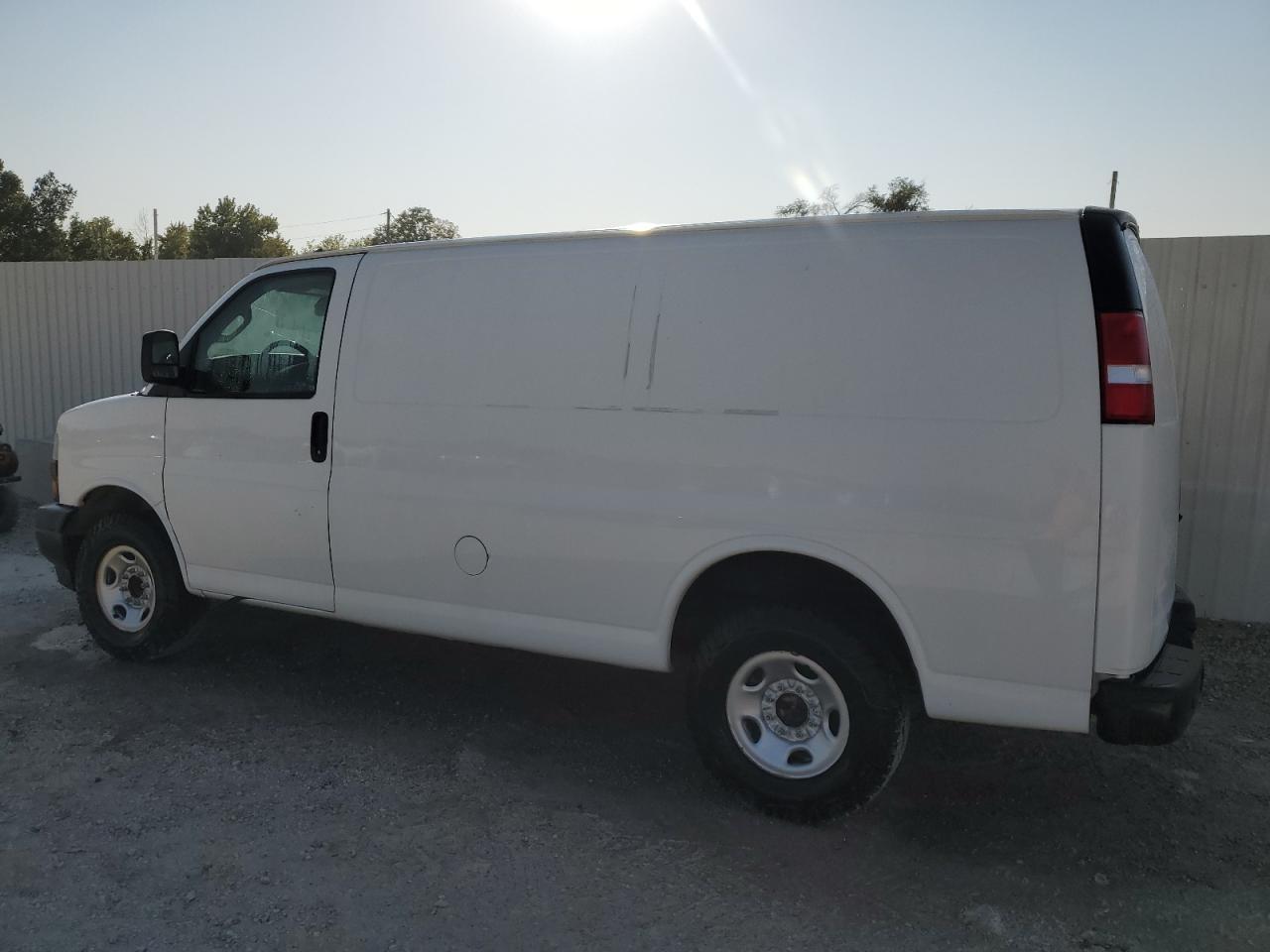 Lot #2895562456 2021 CHEVROLET EXPRESS G2