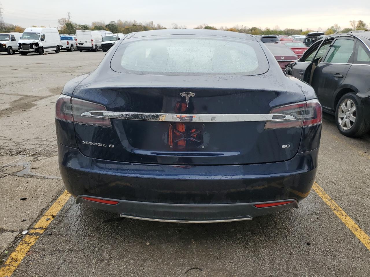 Lot #2955301554 2014 TESLA MODEL S