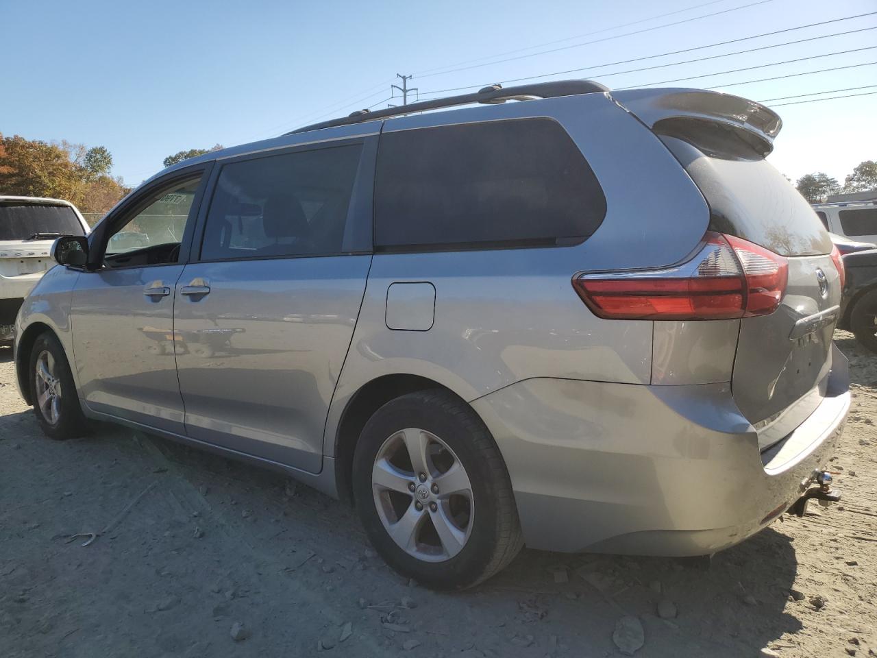 Lot #2962488725 2015 TOYOTA SIENNA LE