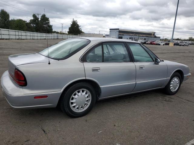 OLDSMOBILE 88 BASE 1997 silver  gas 1G3HN52K3V4836241 photo #4