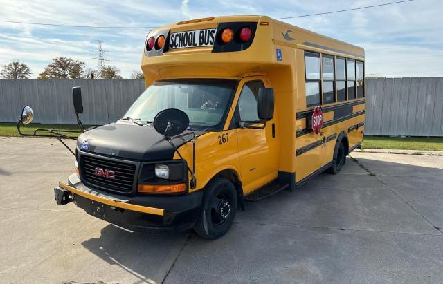 GMC SAVANA CUT 2011 yellow cutaway diesel 1GD373BL6B1174598 photo #3