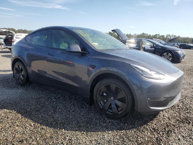 VIN 7SAYGDEE4NF311825 2022 Tesla MODEL Y no.4