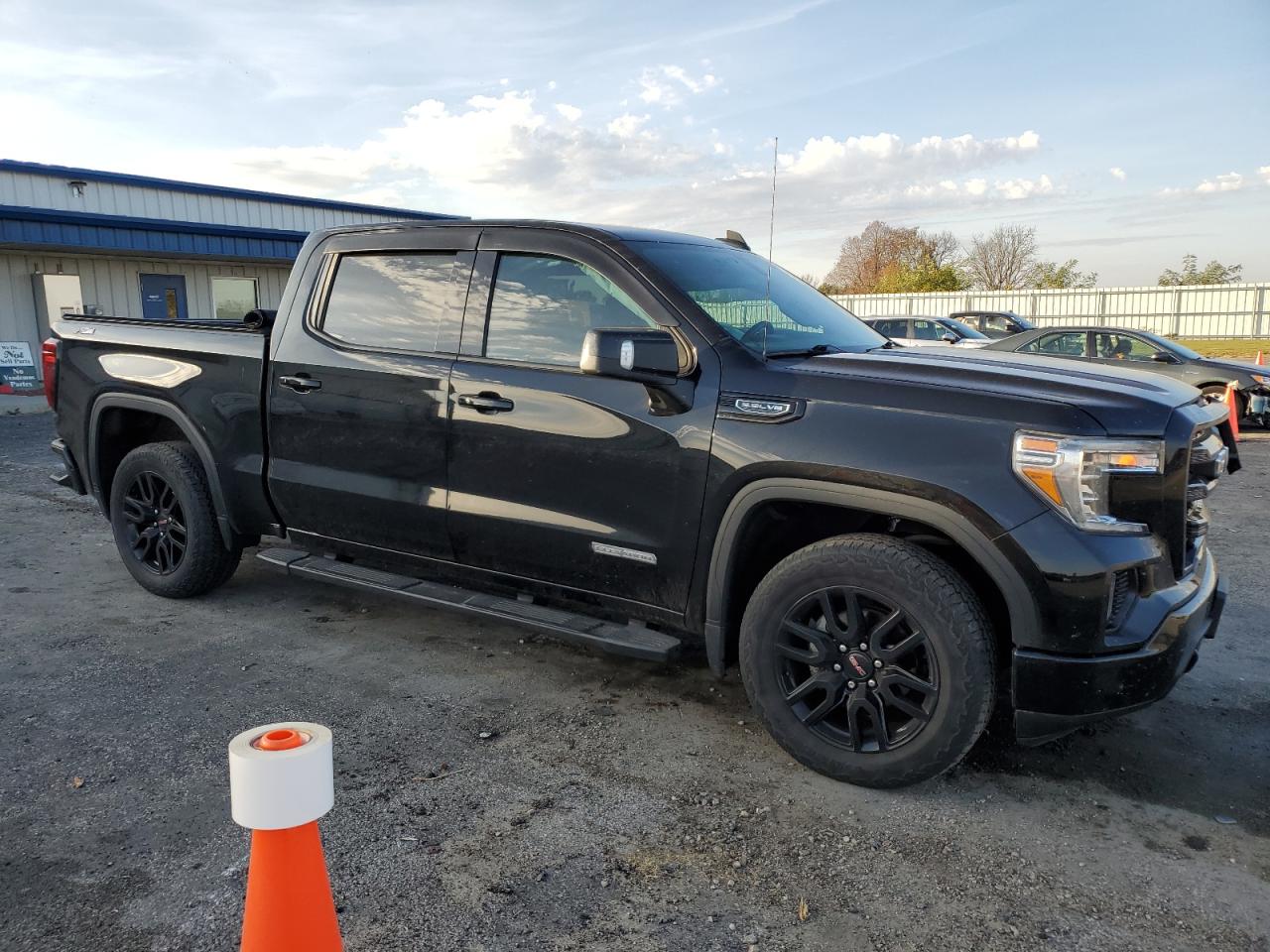 Lot #2977071621 2020 GMC SIERRA K15