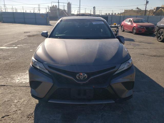 VIN 4T1B61HK9JU069388 2018 Toyota Camry, Xse no.5