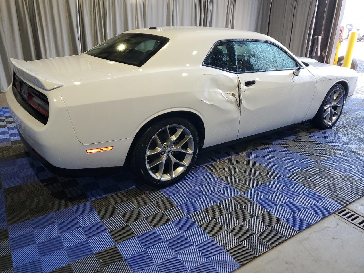 Lot #2931436286 2022 DODGE CHALLENGER