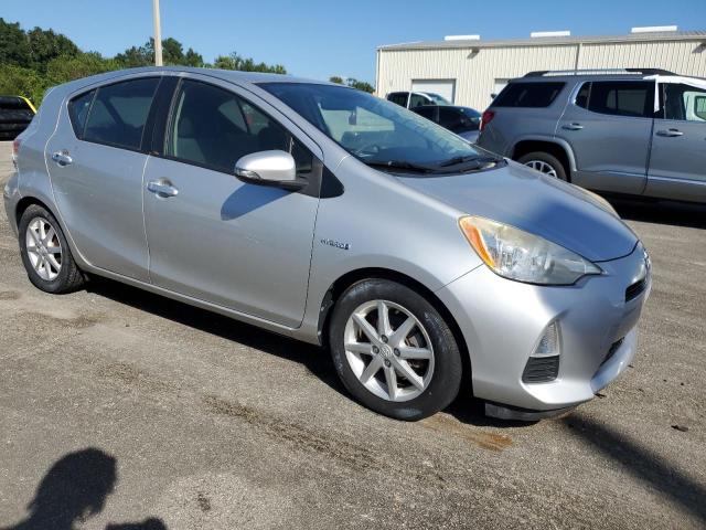 VIN JTDKDTB3XE1069320 2014 Toyota Prius no.4