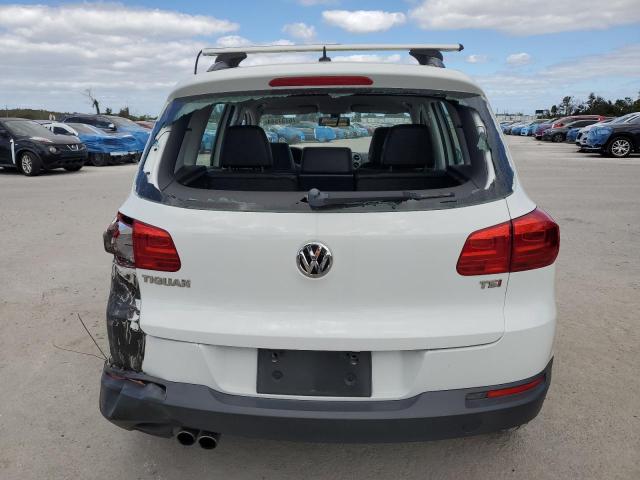 2016 VOLKSWAGEN TIGUAN S - WVGAV7AX7GW558263