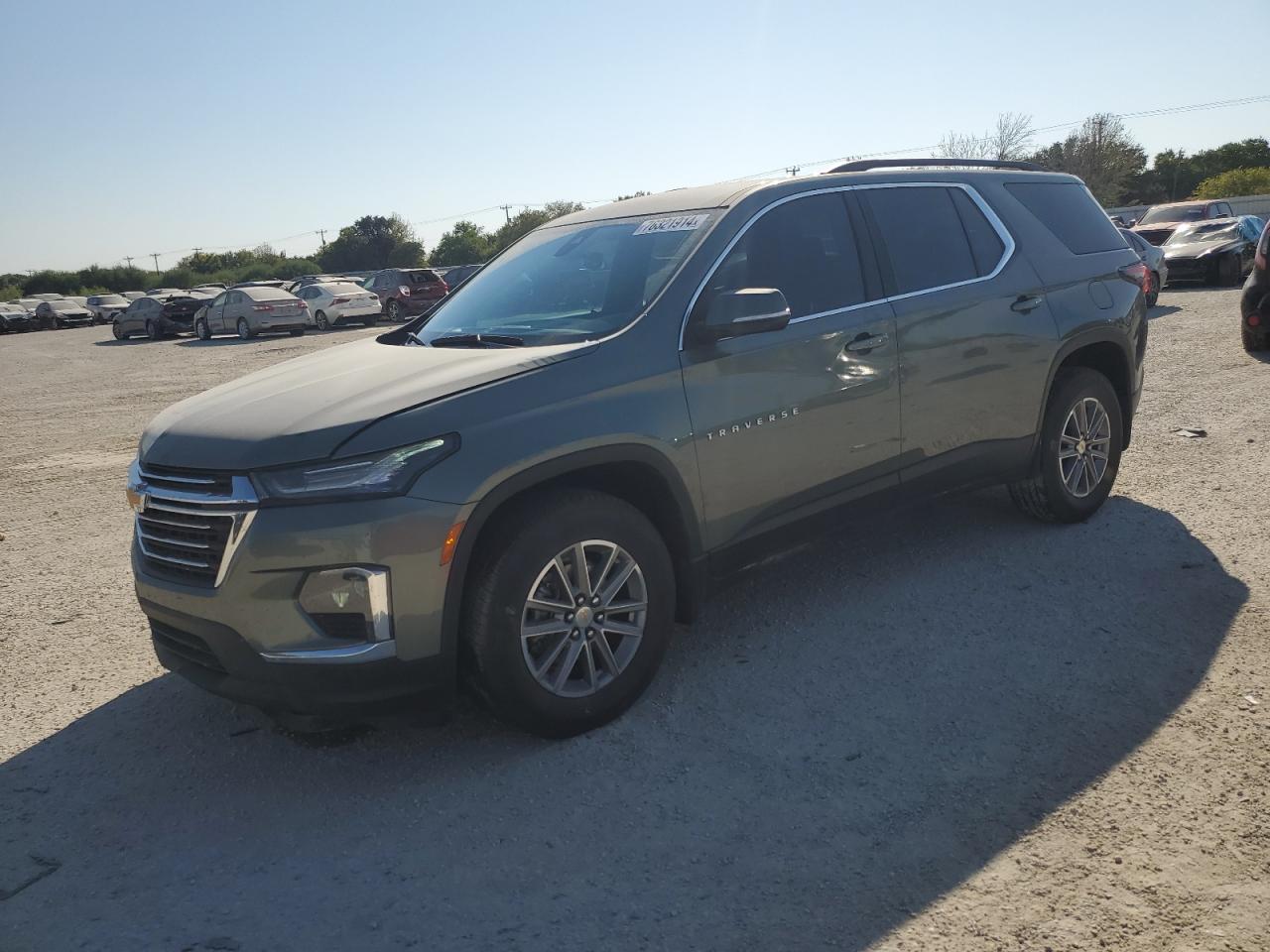 Lot #2936122228 2023 CHEVROLET TRAVERSE L