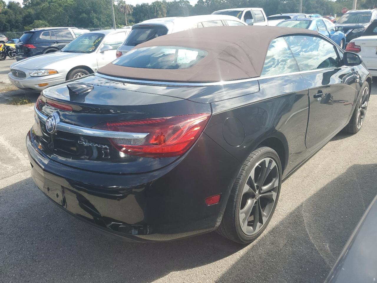 BUICK CASCADA PR 2018 black  gas W04WH3N5XJG045877 photo #4