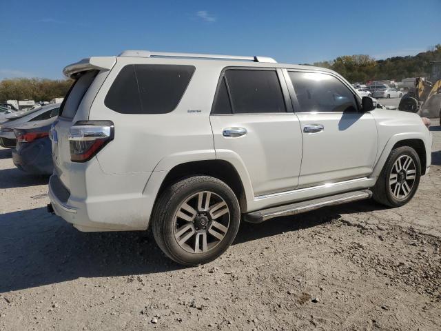 2015 TOYOTA 4RUNNER SR - JTEBU5JR7F5204700