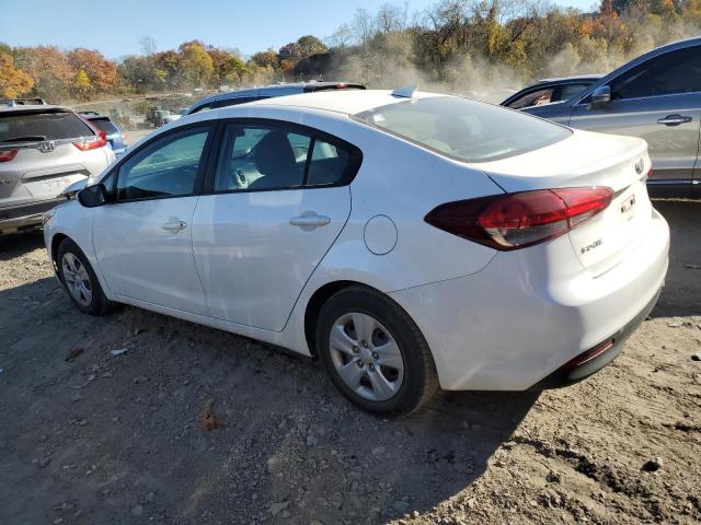 VIN 3KPFL4A70JE231607 2018 KIA Forte, LX no.2