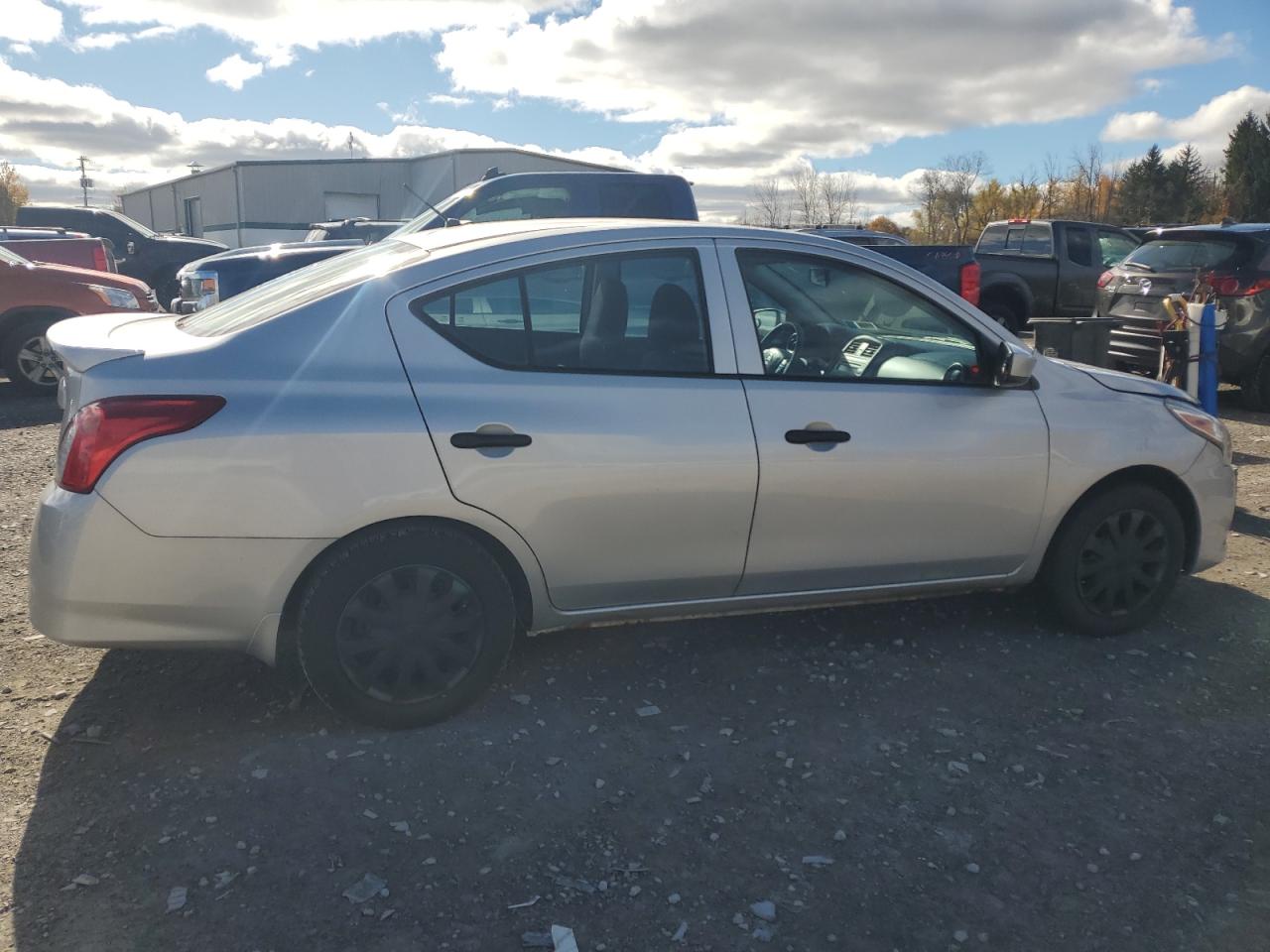 Lot #2928205697 2016 NISSAN VERSA S