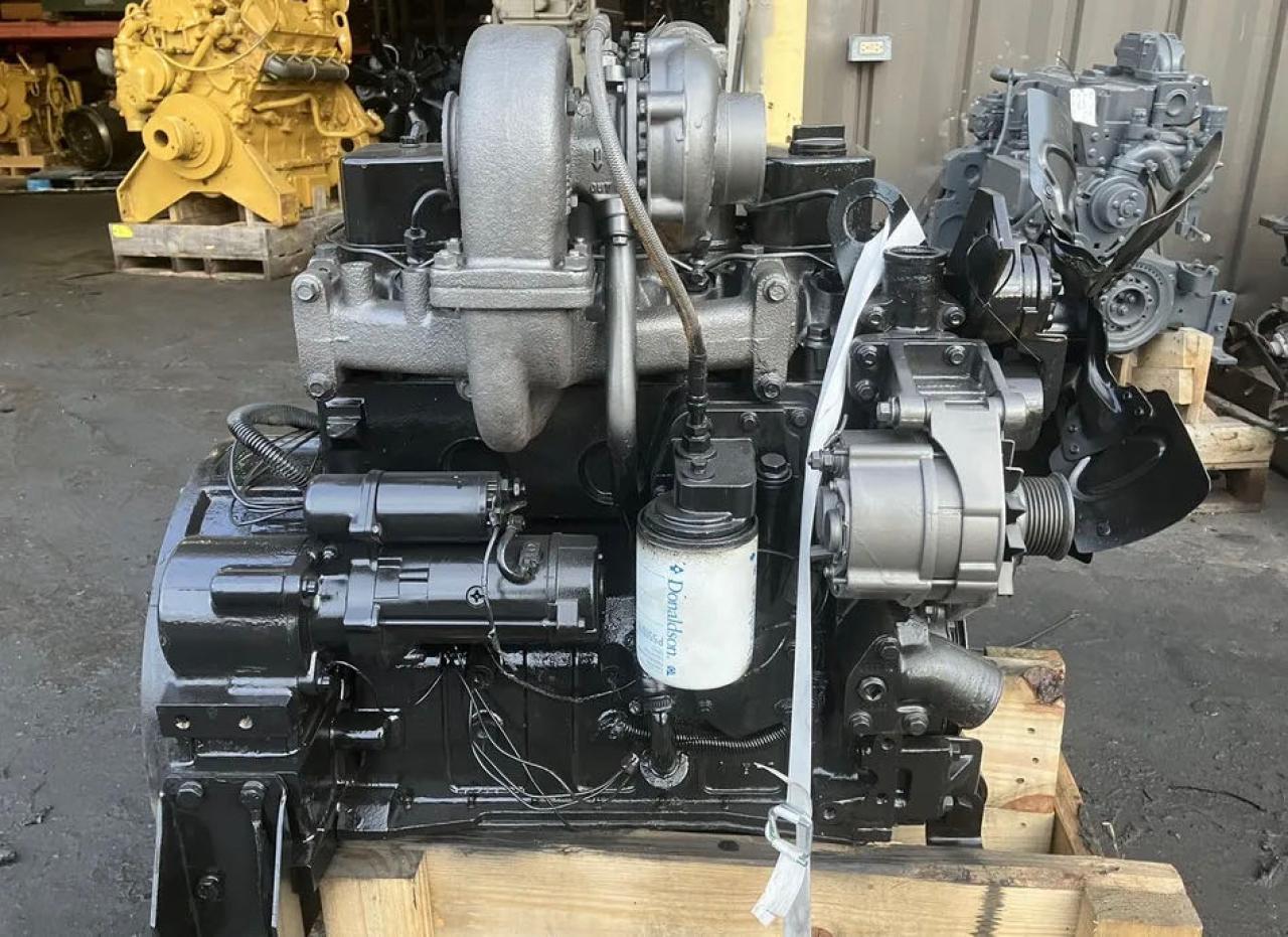 Lot #2935718839 2007 CUMMINS 4BT3.9