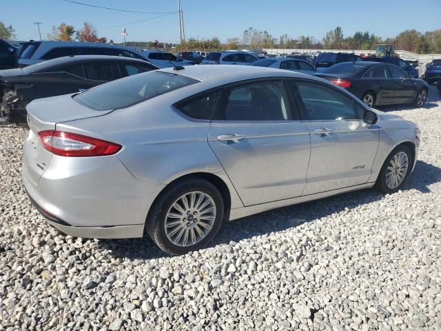 VIN 3FA6P0LU1FR136379 2015 Ford Fusion, Se Hybrid no.3