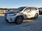 2019 TOYOTA HIGHLANDER - 5TDKZRFH9KS561958