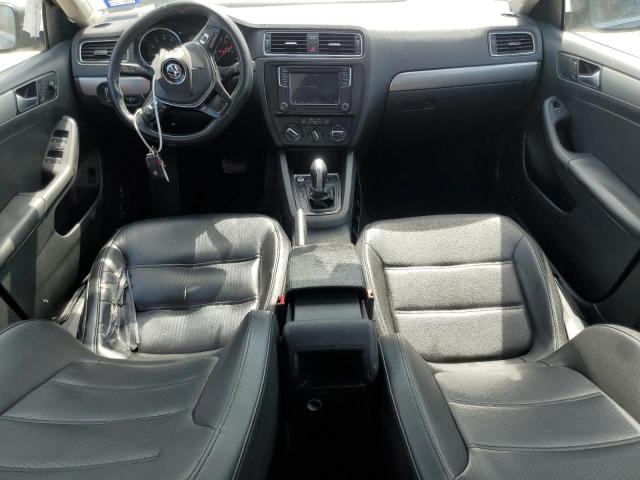 2016 VOLKSWAGEN JETTA SE - 3VWD67AJ8GM237016
