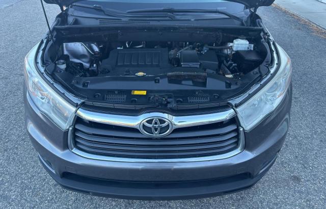 VIN 5TDJKRFHXES066933 2014 Toyota Highlander, Xle no.7