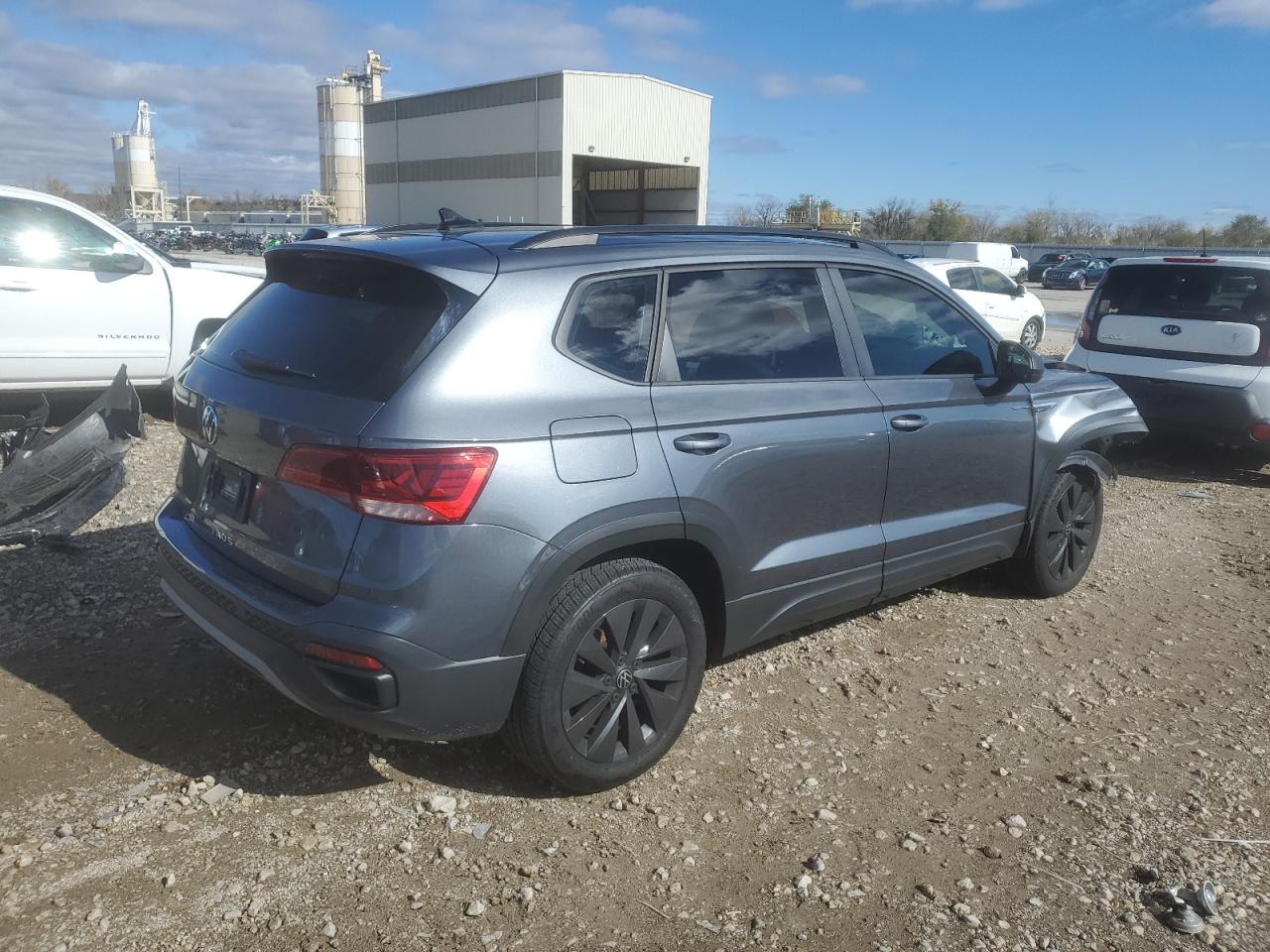 Lot #2955604765 2023 VOLKSWAGEN TAOS S