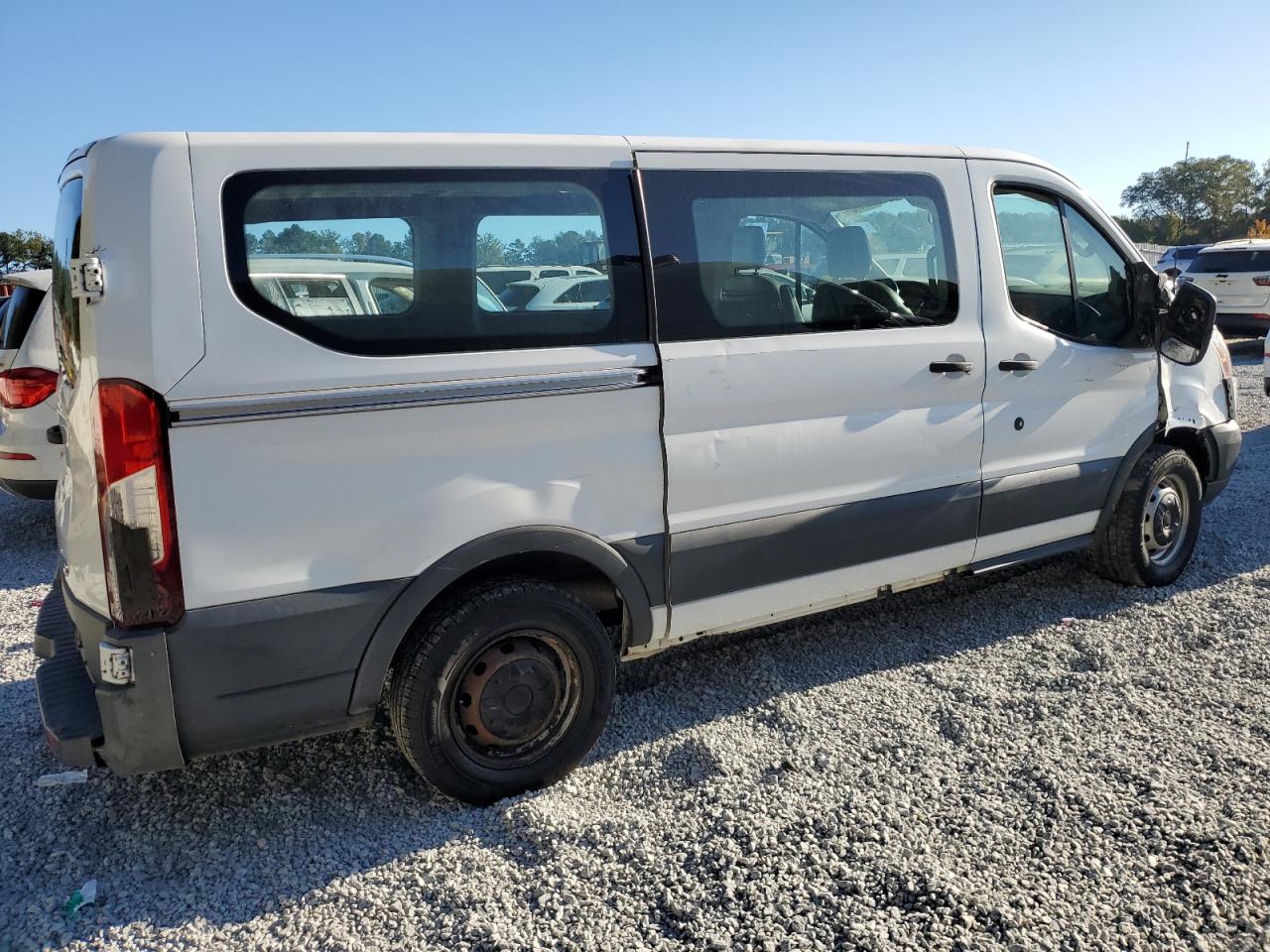 Lot #2969610656 2017 FORD TRANSIT T-