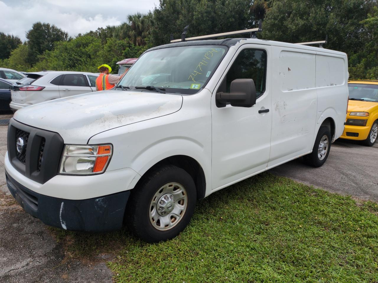 Nissan NV 2012 