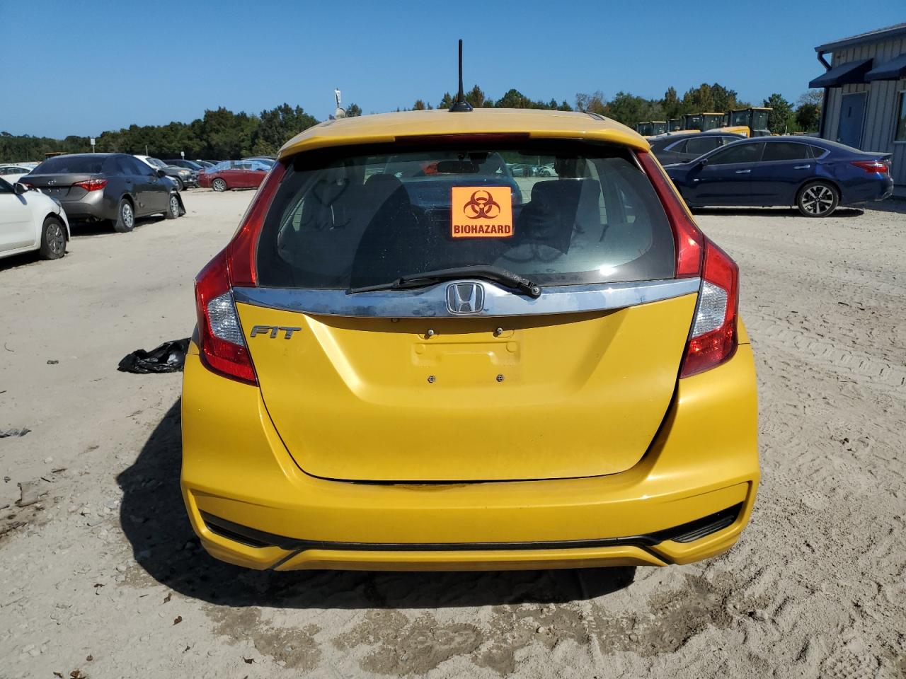 Lot #2921365831 2018 HONDA FIT EX