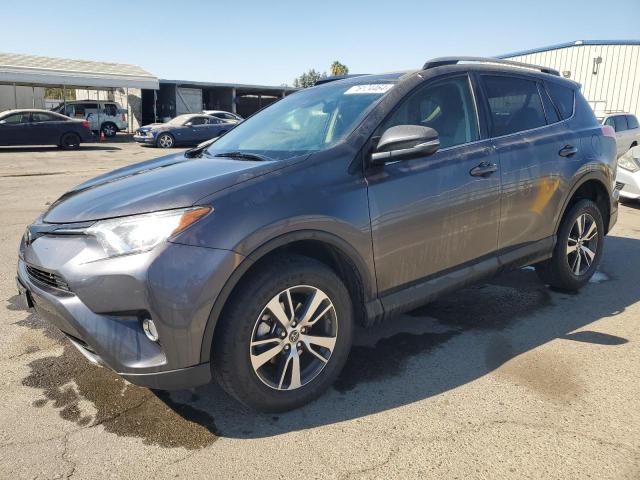 VIN JTMWFREVXHJ103868 2017 Toyota RAV4, Xle no.1