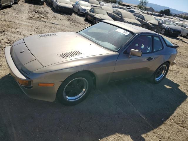 PORSCHE 944