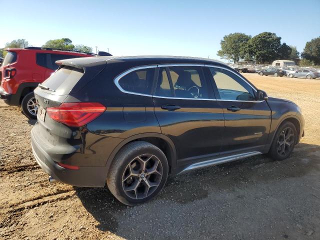 VIN WBXHU7C33J5H42960 2018 BMW X1 no.3