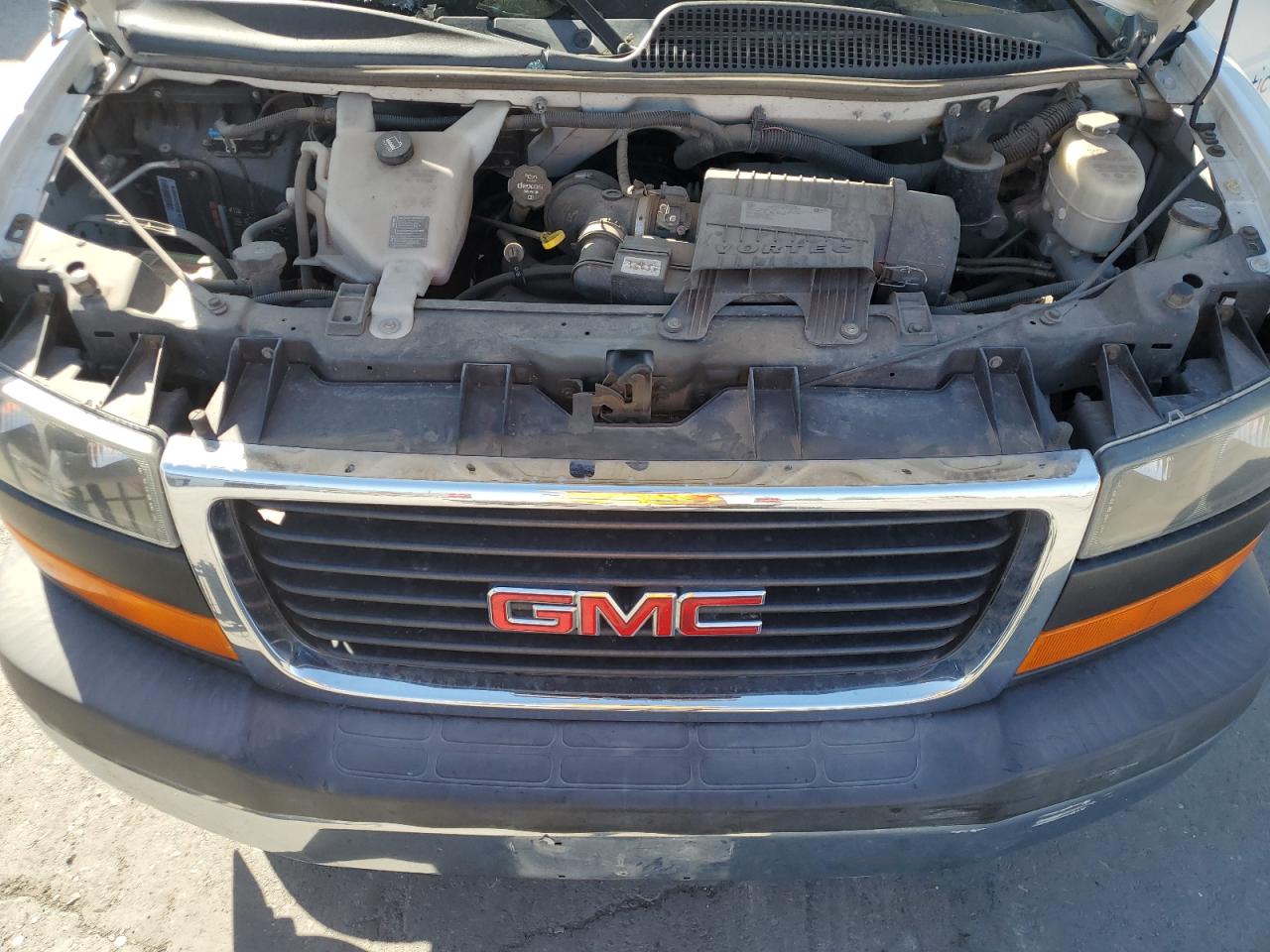 Lot #3029594074 2017 GMC SAVANA G25