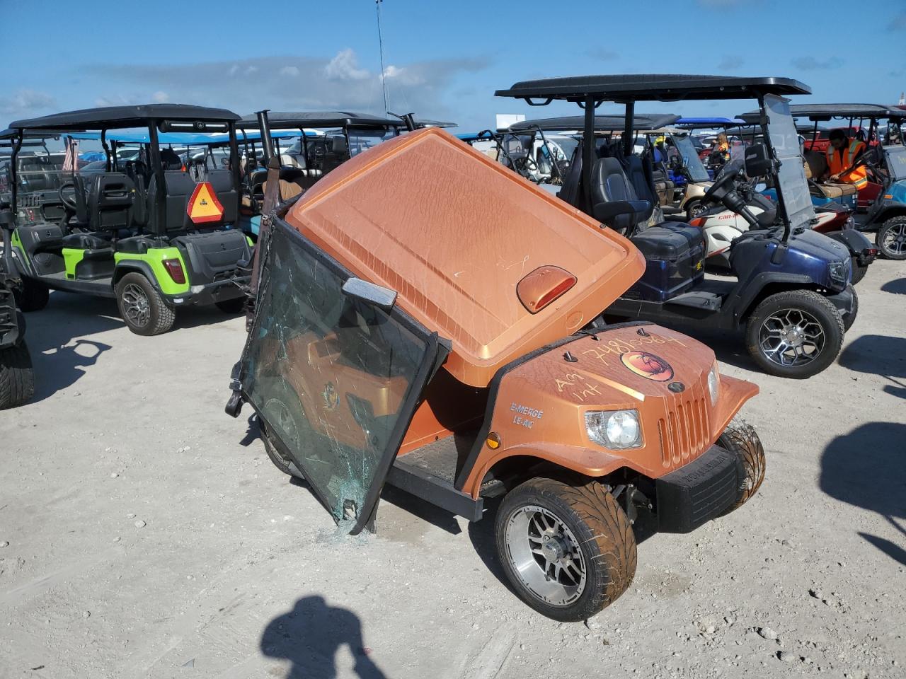 Lot #2947663660 2020 GOLF CART