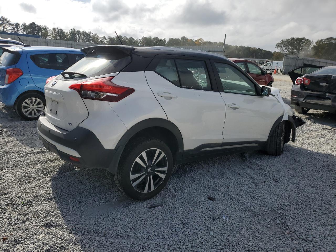 Lot #2942829798 2020 NISSAN KICKS SR