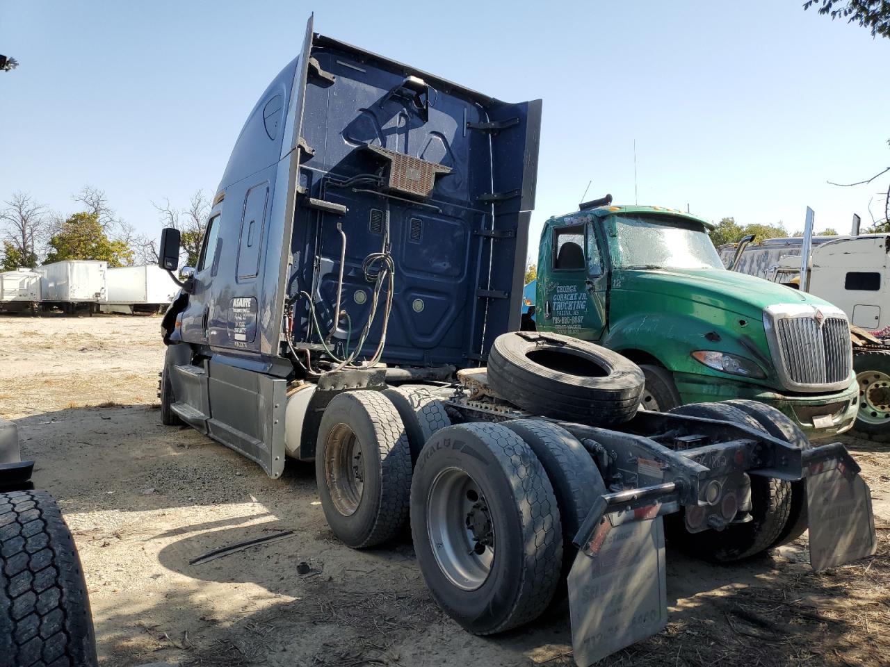 Lot #2940731439 2016 FREIGHTLINER CASCADIA 1