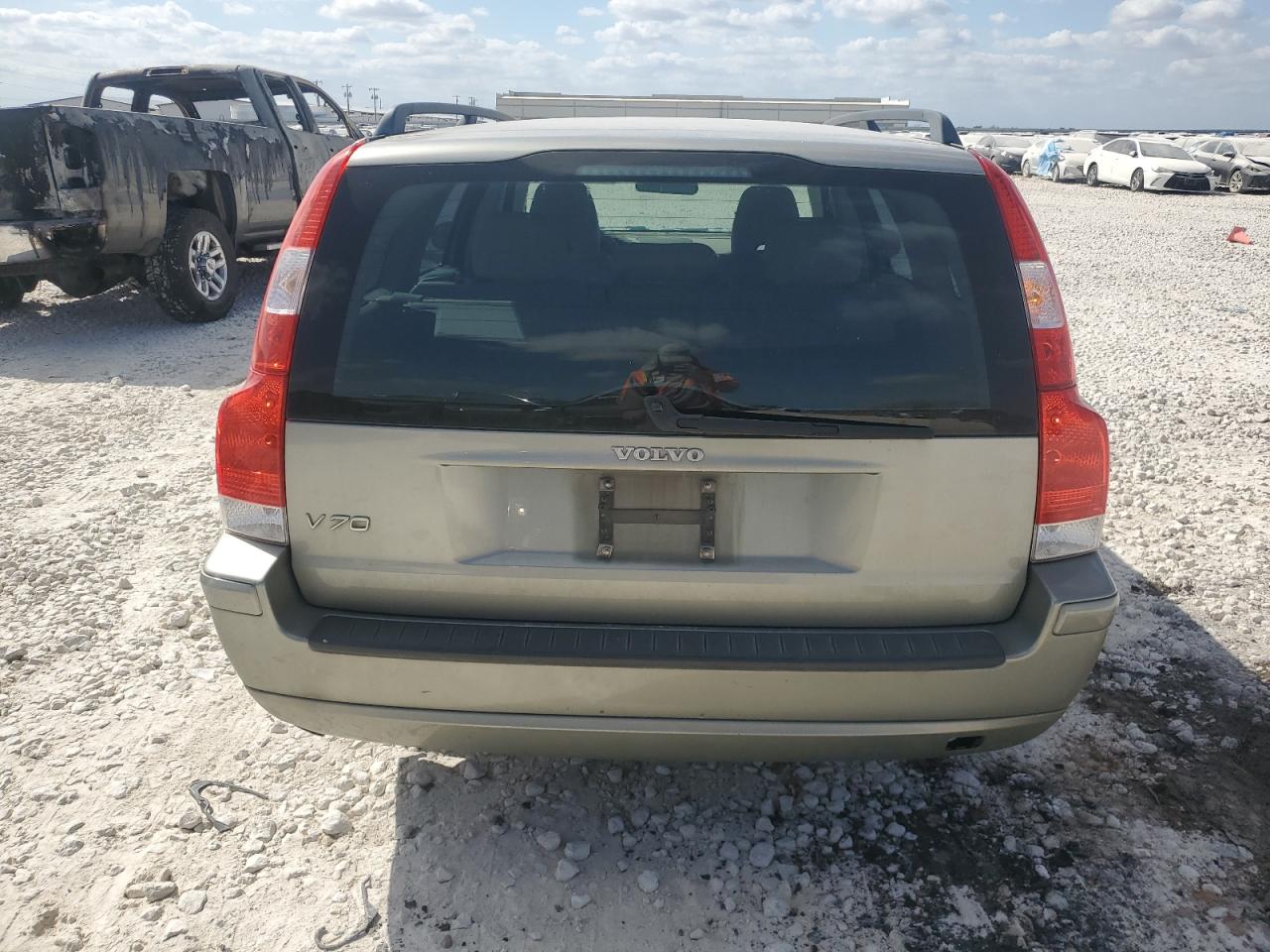 Lot #2931366011 2007 VOLVO V70