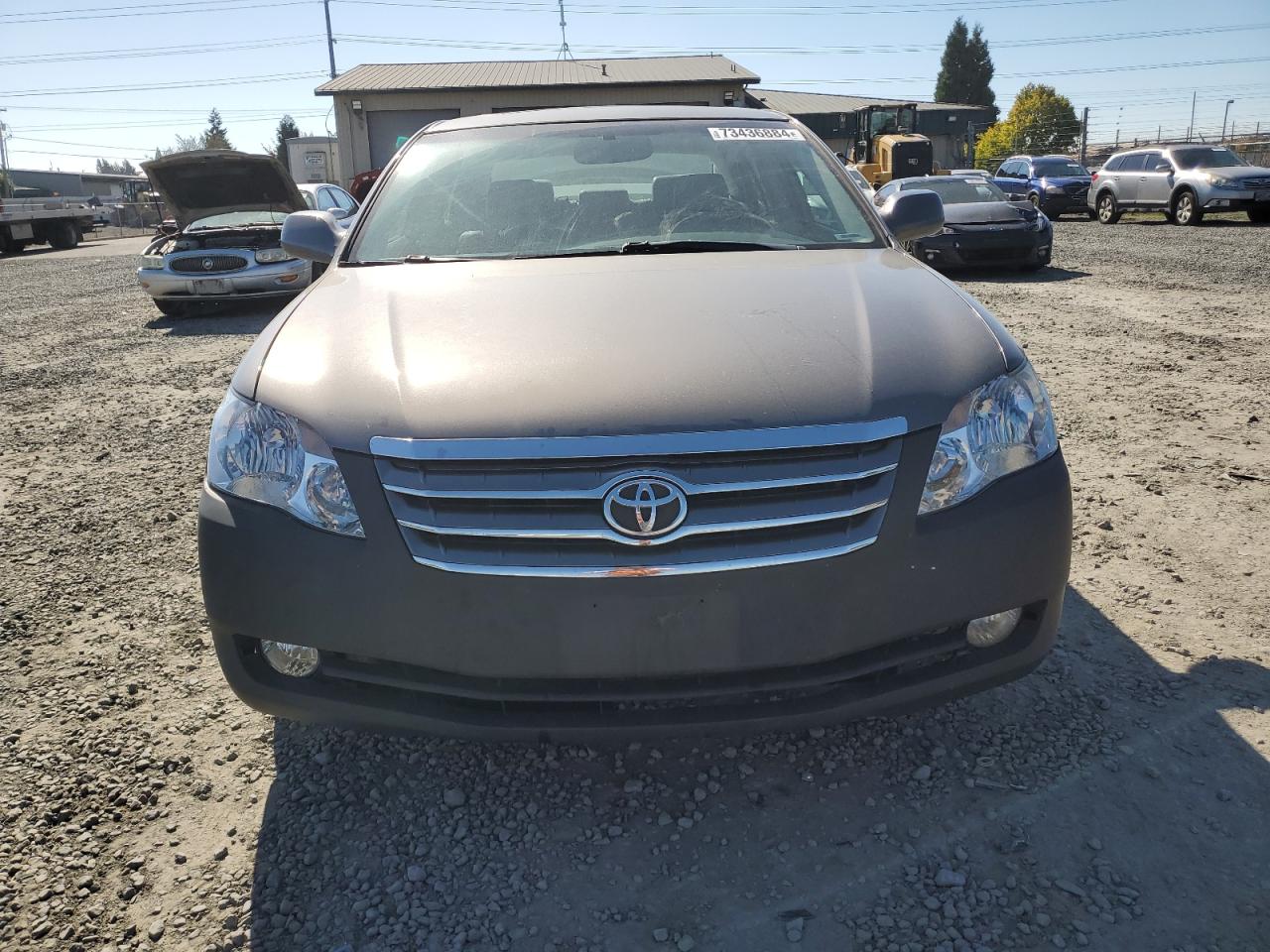 Lot #2888965784 2005 TOYOTA AVALON XL